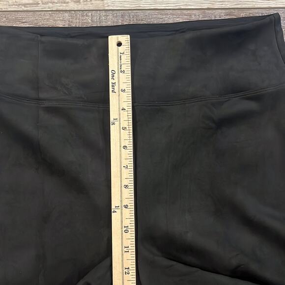 ASSETS BY SPANX Black Faux Suede High Rise Leggings 1X - Picture 6 of 11